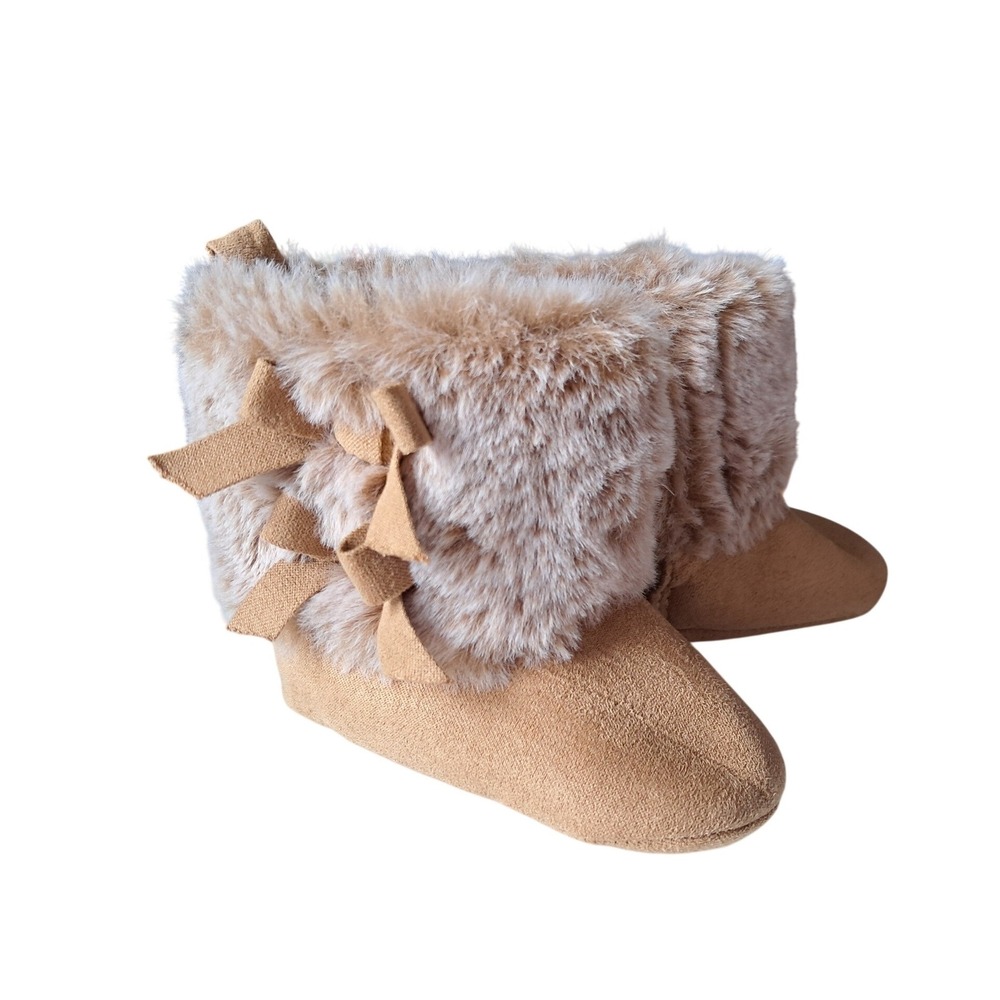 First Steps NWOT Baby Toddler Boots‎ Tan Suede Faux Fur Lined Bows Size 3 6M